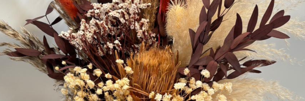 Fresh vs Dried Flowers: Which Is Better for Gifts and Décor?